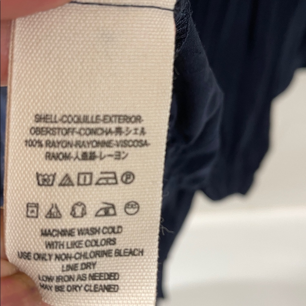 Free People Navy Blouse . NEW with Tags - Picture 6 of 7